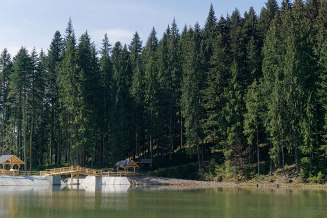 Lacul Iezer © Ovidiu Ștefeligă